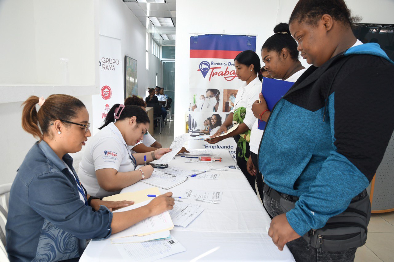 Ministerio de Trabajo y Por Talento invitan a feria de empleos en ...